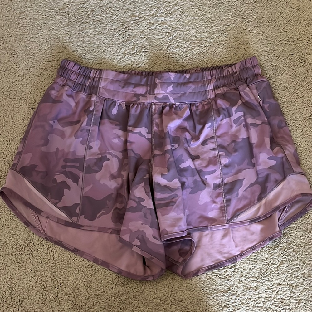 Hotty hot lululemon shorts